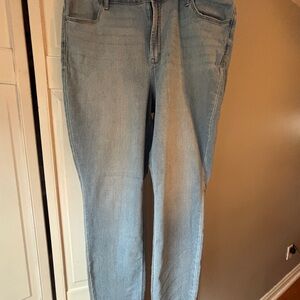Old Navy Light Wash Straight Leg Jeans
